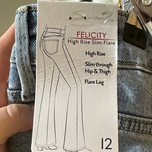 Seven7 High Rise Slim Flare Jeans - Light Blue